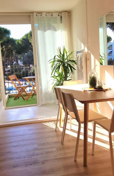 Superbe Studio Au Calme A 8Mn De La Plage La Grande Motte Exteriör bild
